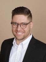 Land Listing Agent Photo