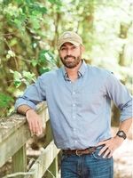 Land Listing Agent Photo
