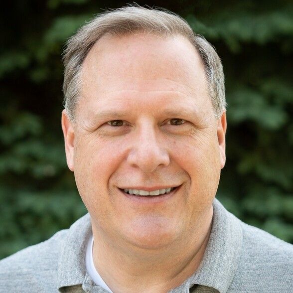 Land Listing Agent Photo