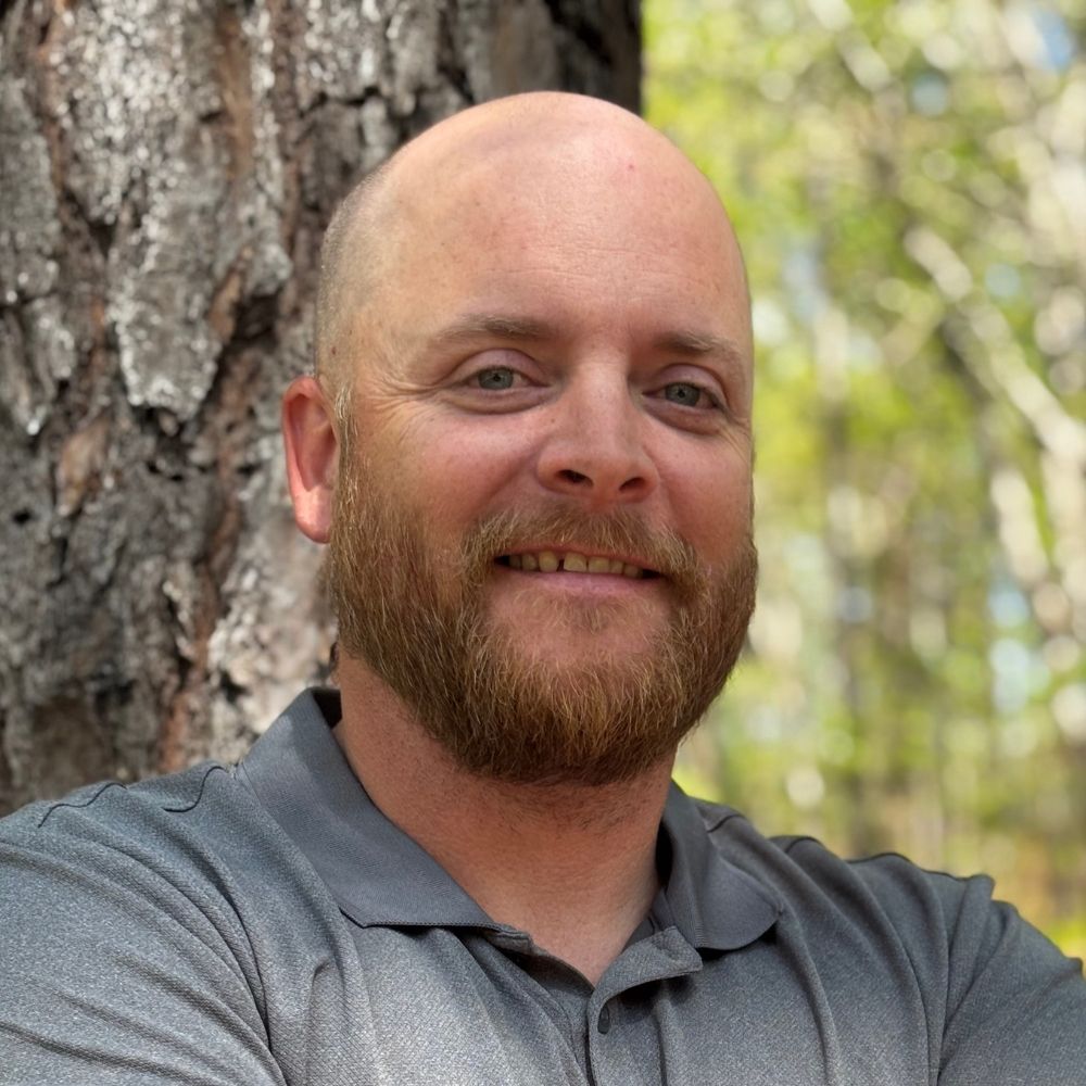 Land Listing Agent Photo