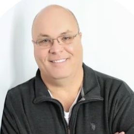 Land Listing Agent Photo