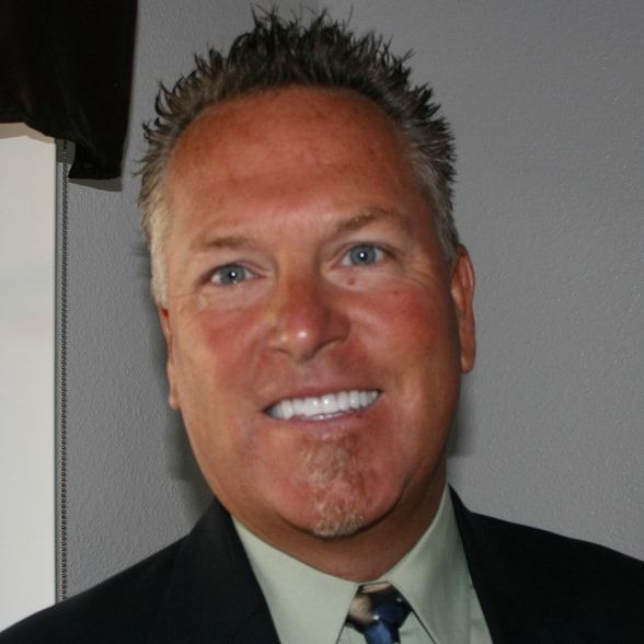 Land Listing Agent Photo