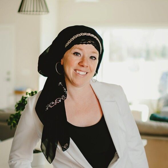 Land Listing Agent Photo