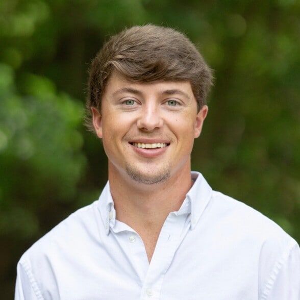 Land Listing Agent Photo