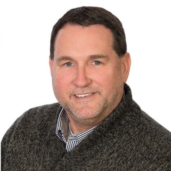 Land Listing Agent Photo