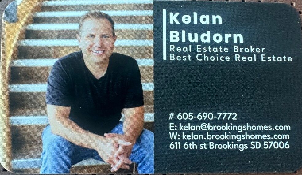 Land Listing Agent Photo