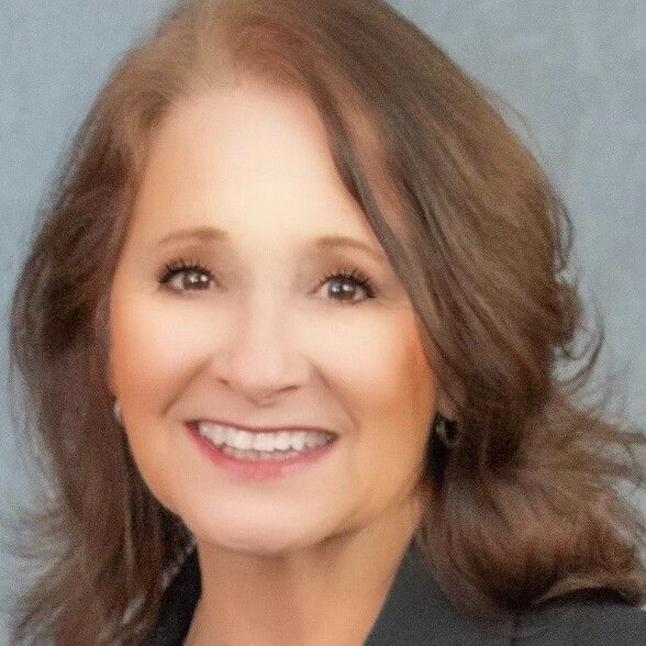 Land Listing Agent Photo