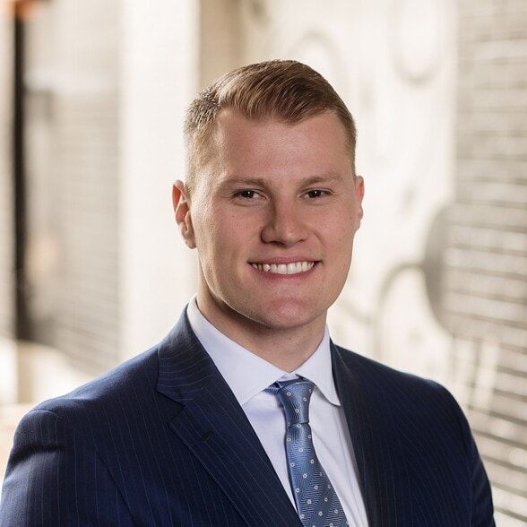 Land Listing Agent Photo