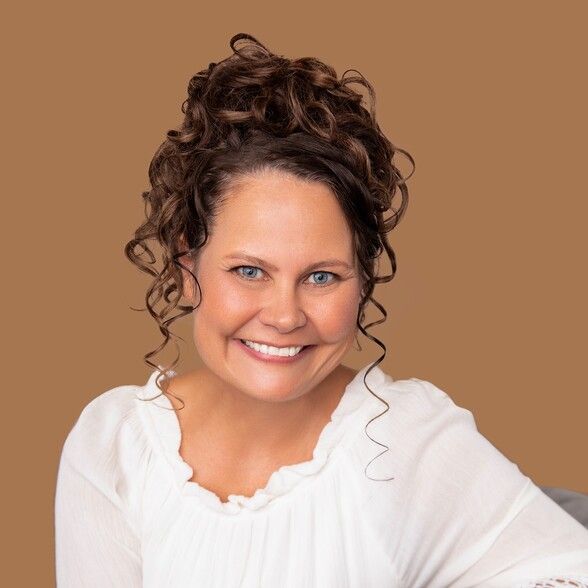Land Listing Agent Photo