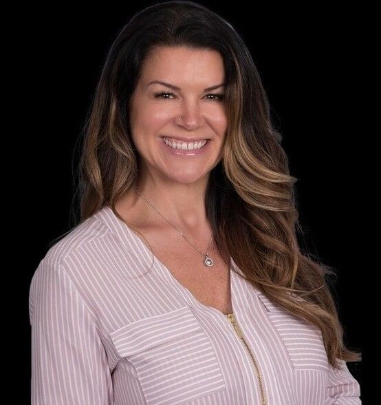 Land Listing Agent Photo