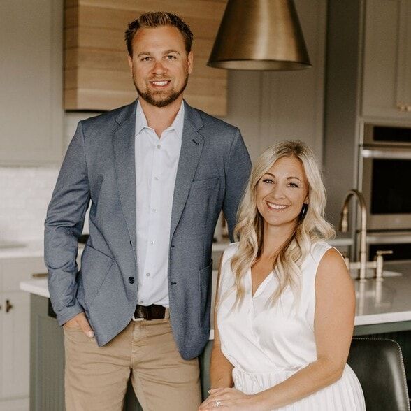 Land Listing Agent Photo