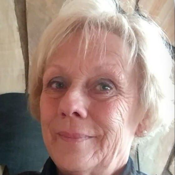 Land Listing Agent Photo