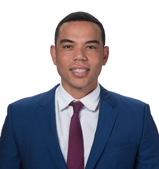 Land Listing Agent Photo