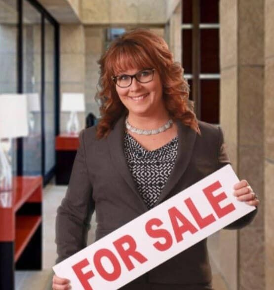 Land Listing Agent Photo