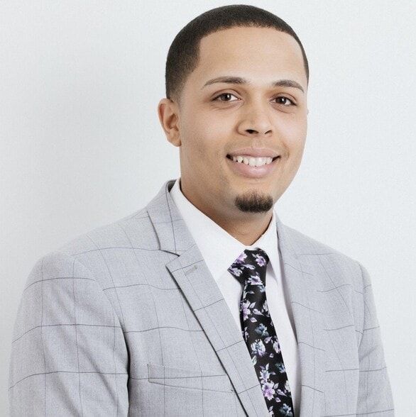 Land Listing Agent Photo
