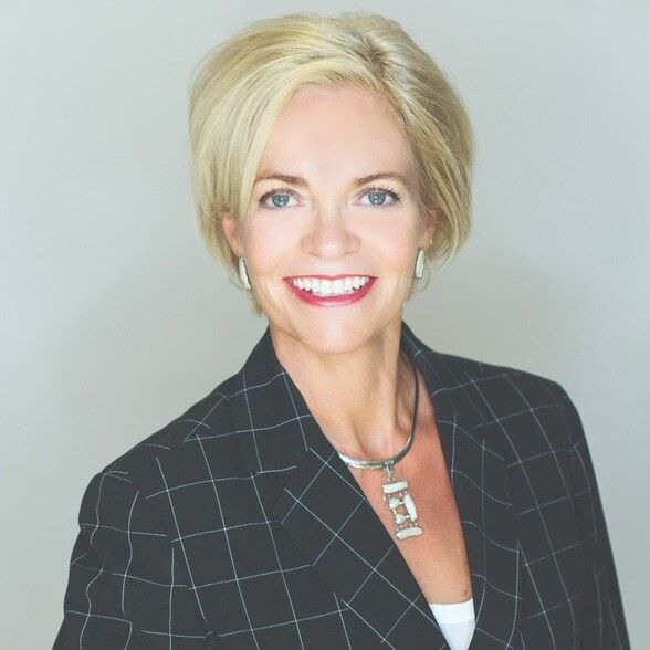Land Listing Agent Photo