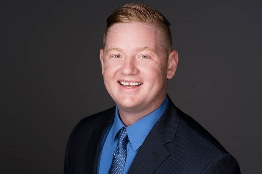 Land Listing Agent Photo