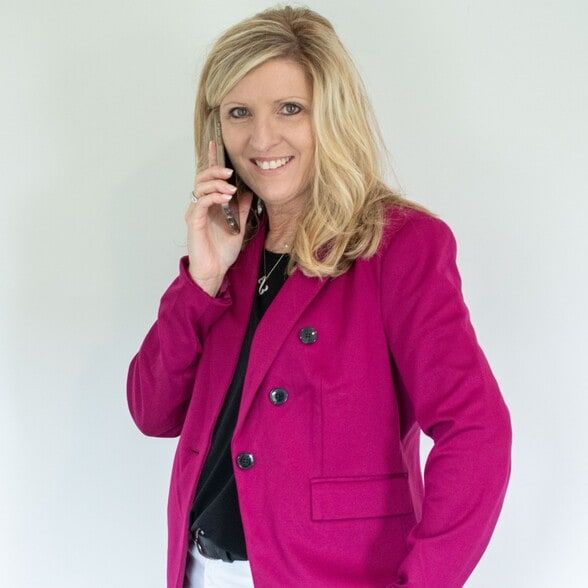 Land Listing Agent Photo