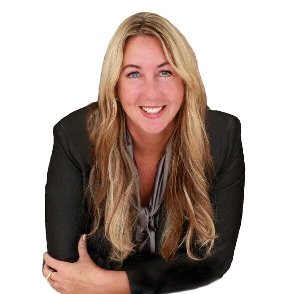 Land Listing Agent Photo