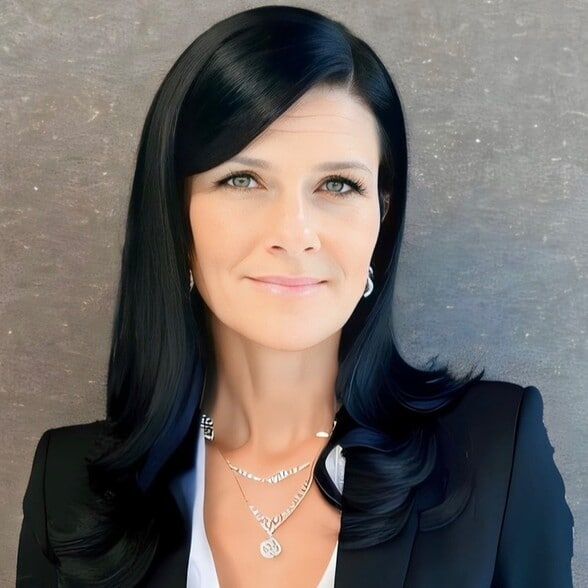 Land Listing Agent Photo