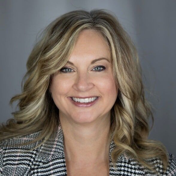 Land Listing Agent Photo