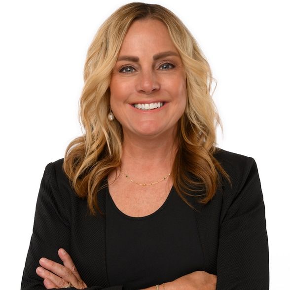 Land Listing Agent Photo