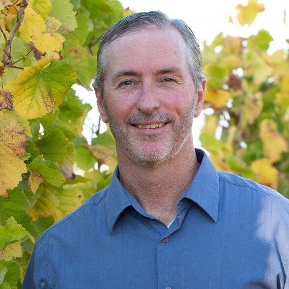 Land Listing Agent Photo