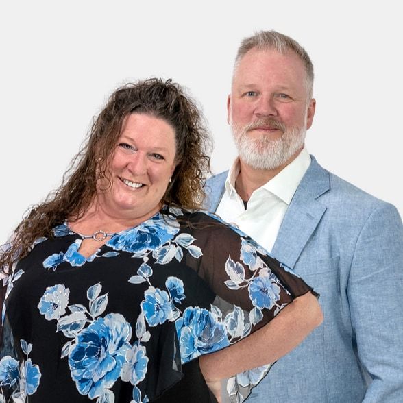Land Listing Agent Photo