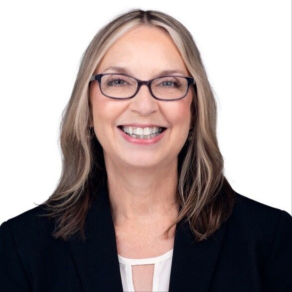 Land Listing Agent Photo