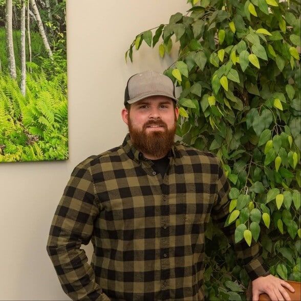 Land Listing Agent Photo