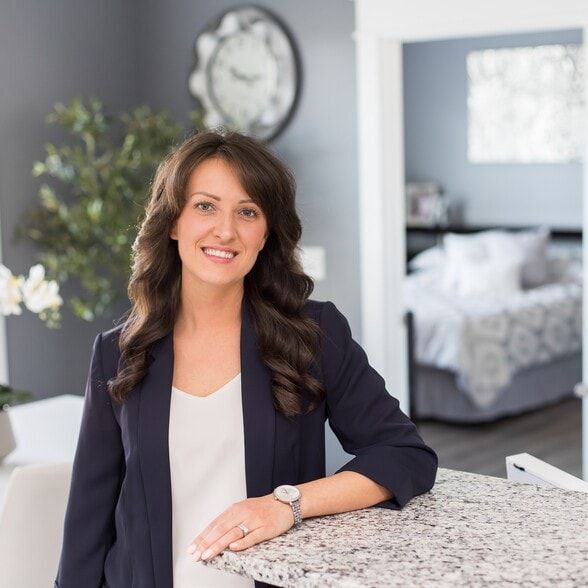 Land Listing Agent Photo