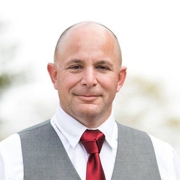 Land Listing Agent Photo