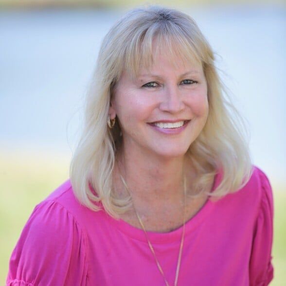 Land Listing Agent Photo