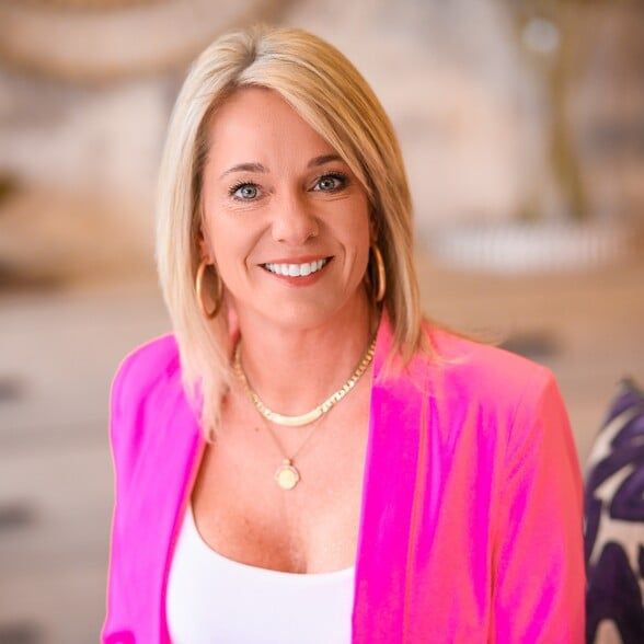 Land Listing Agent Photo