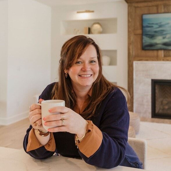Land Listing Agent Photo