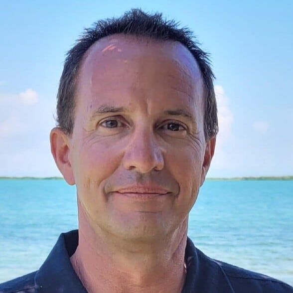 Land Listing Agent Photo