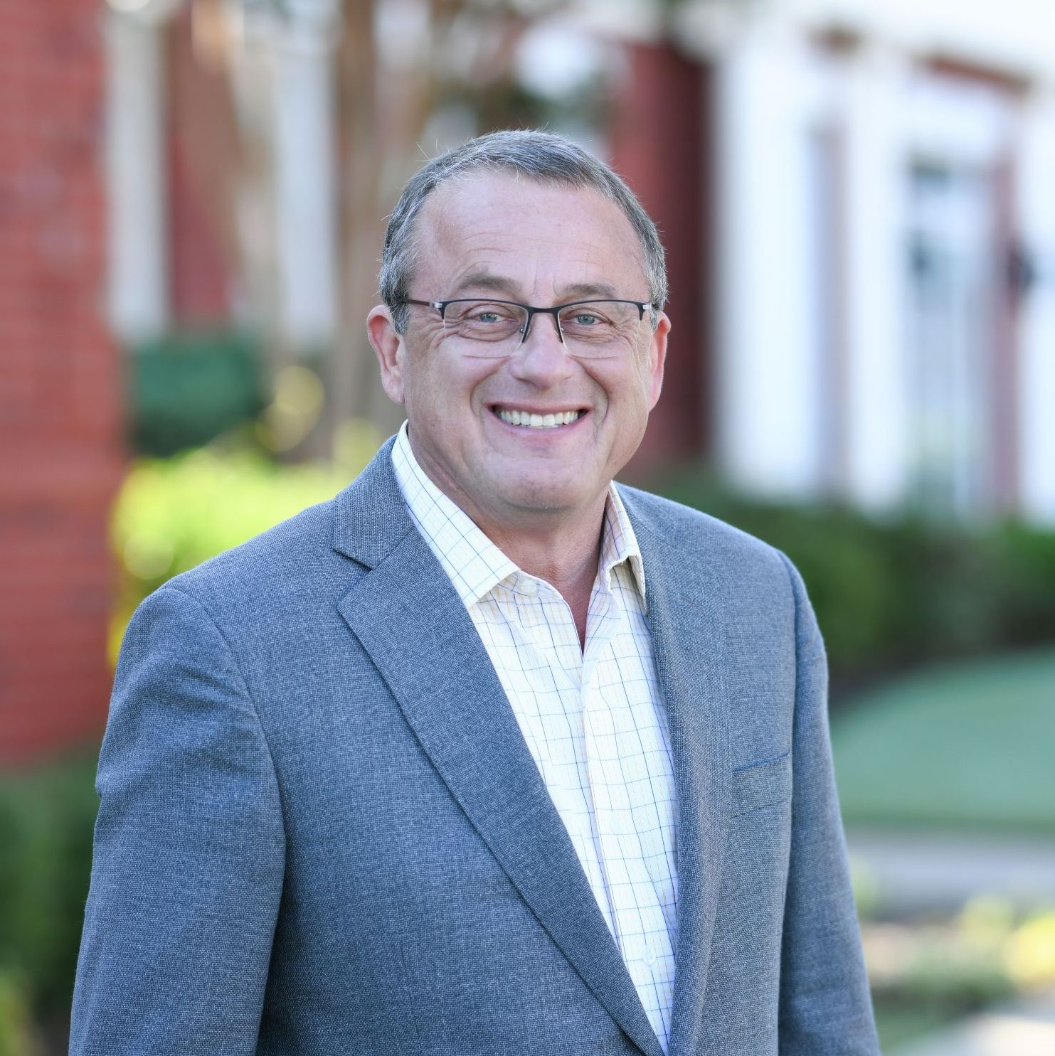 Land Listing Agent Photo