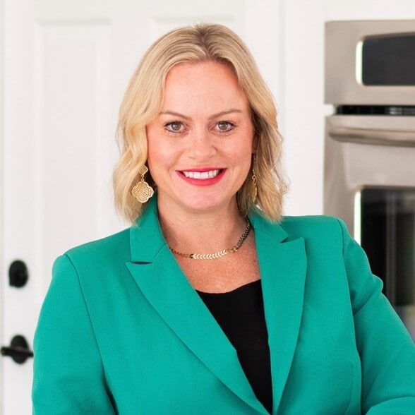 Land Listing Agent Photo