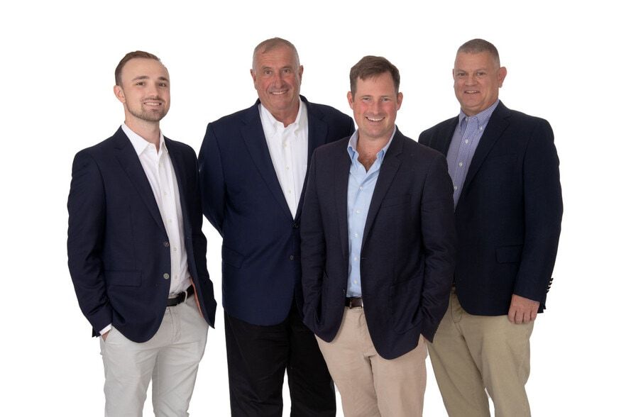 Land Listing Agent Photo