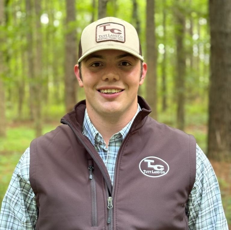 Land Listing Agent Photo