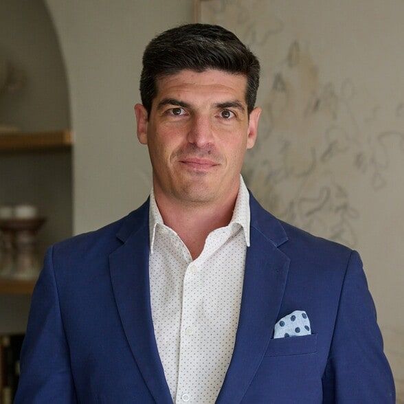 Land Listing Agent Photo