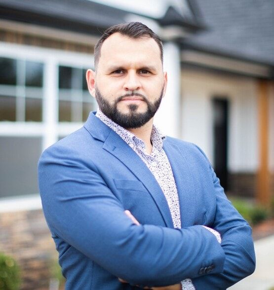 Land Listing Agent Photo