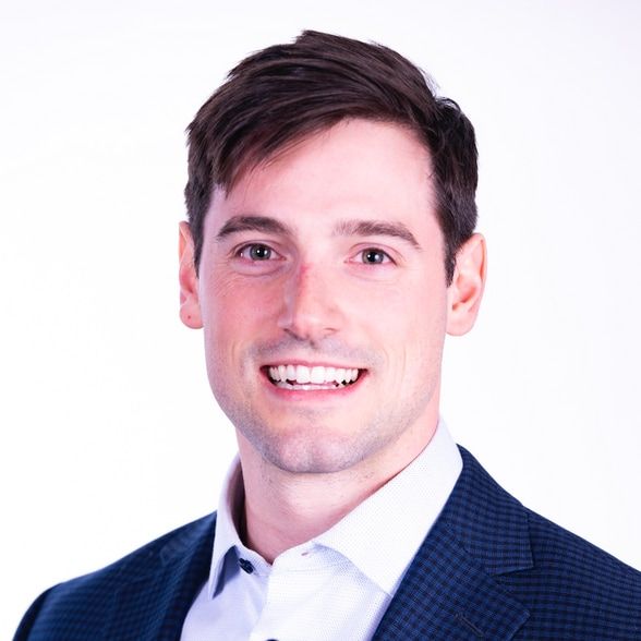 Land Listing Agent Photo