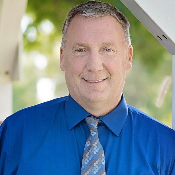 Land Listing Agent Photo