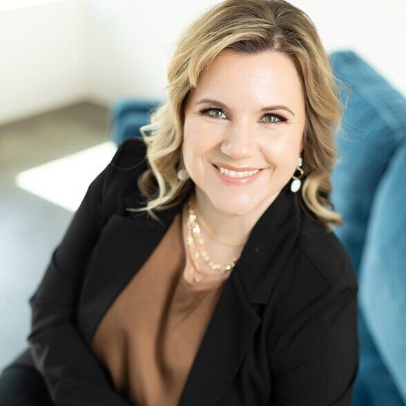 Land Listing Agent Photo