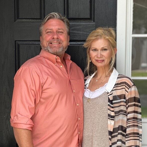 Land Listing Agent Photo