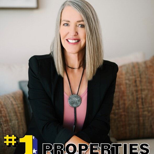 Land Listing Agent Photo
