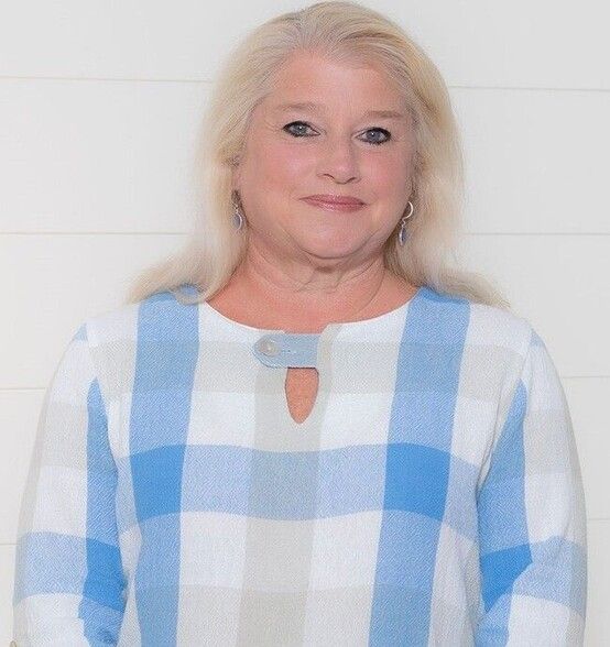 Land Listing Agent Photo