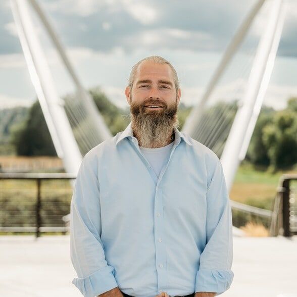 Land Listing Agent Photo