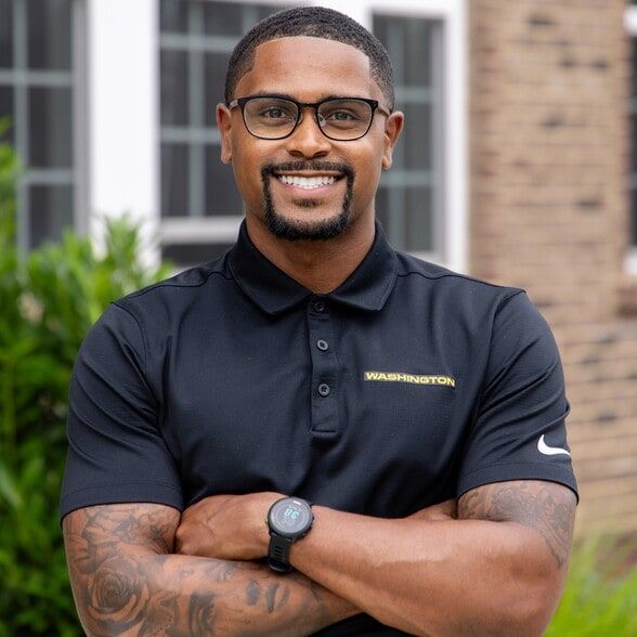 Land Listing Agent Photo